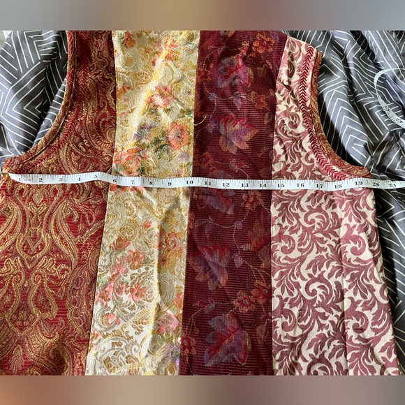 NWT Coldwater Creek Red Gold Patchwork Frog Closure Velvet Vest Women Size M - Picture 8 of 8